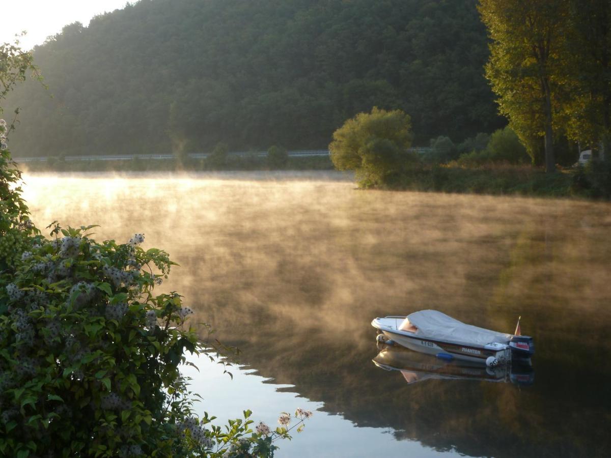 Отель Winzerhof Gietzen Hatzenport Экстерьер фото